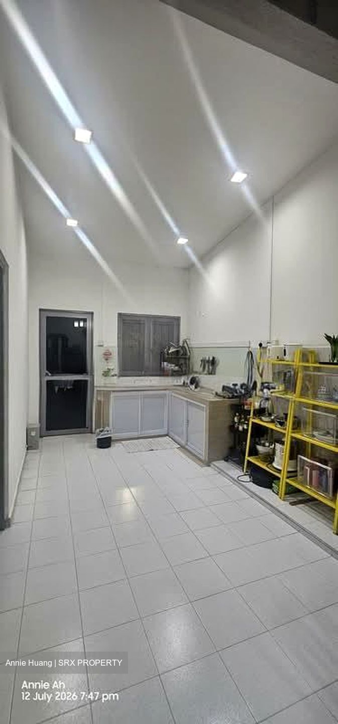 Sembawang Hills Estate (D20), Terrace #598038731